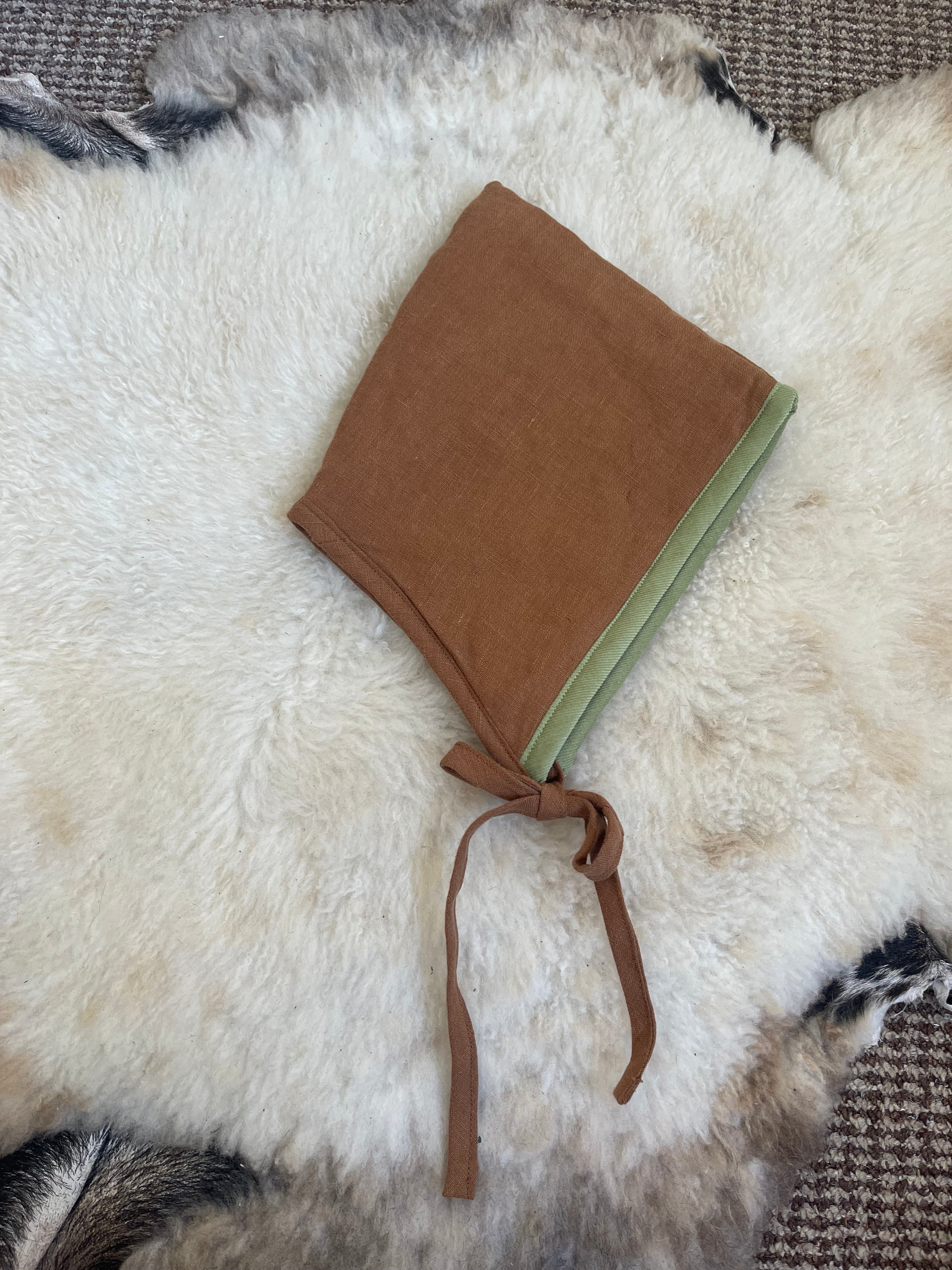 The Pixie Bonnet - Chocolate Linen 2-5 yrs