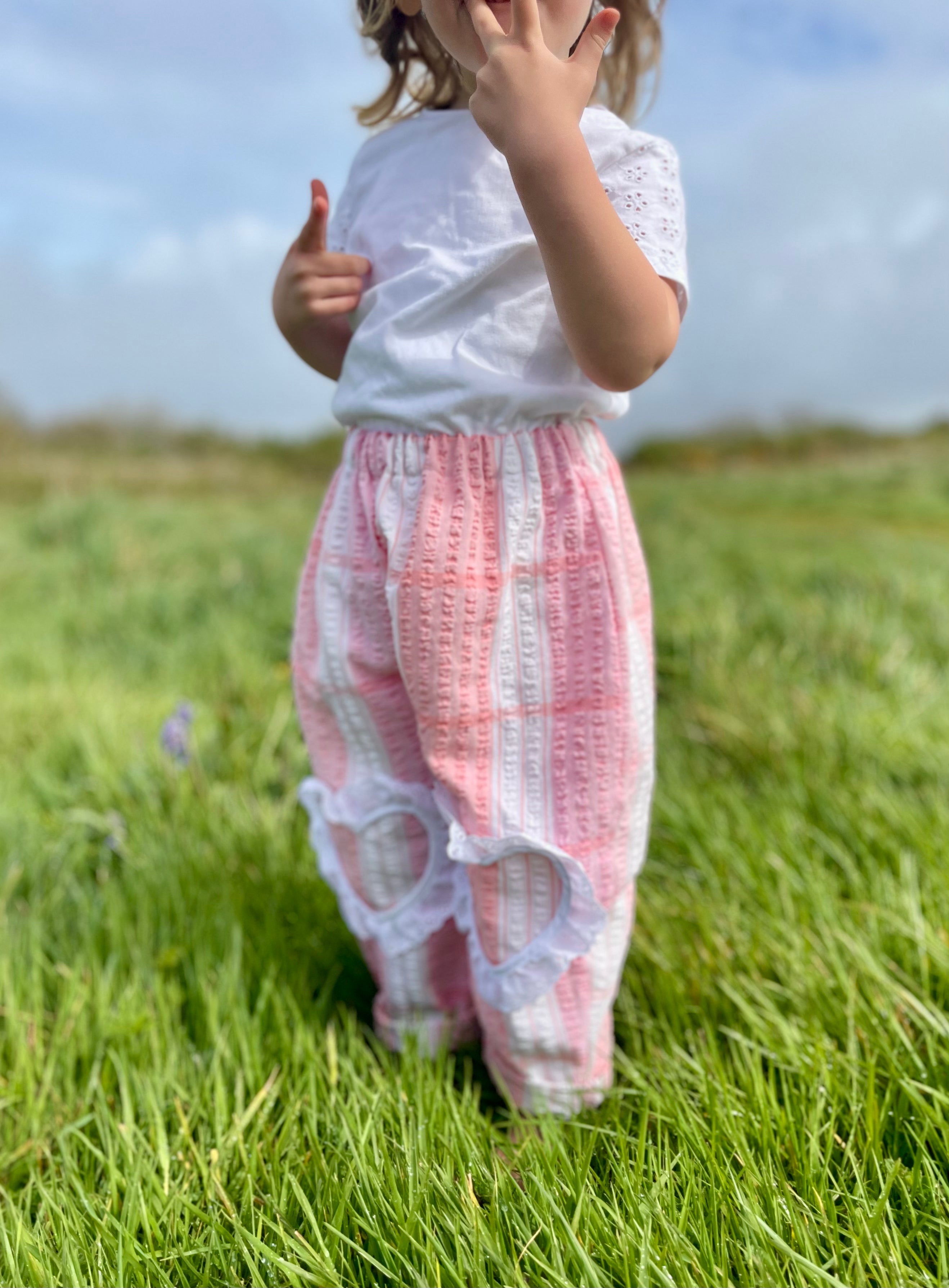 The Garden Trouser - Marshmellow Hearts 3-4 years