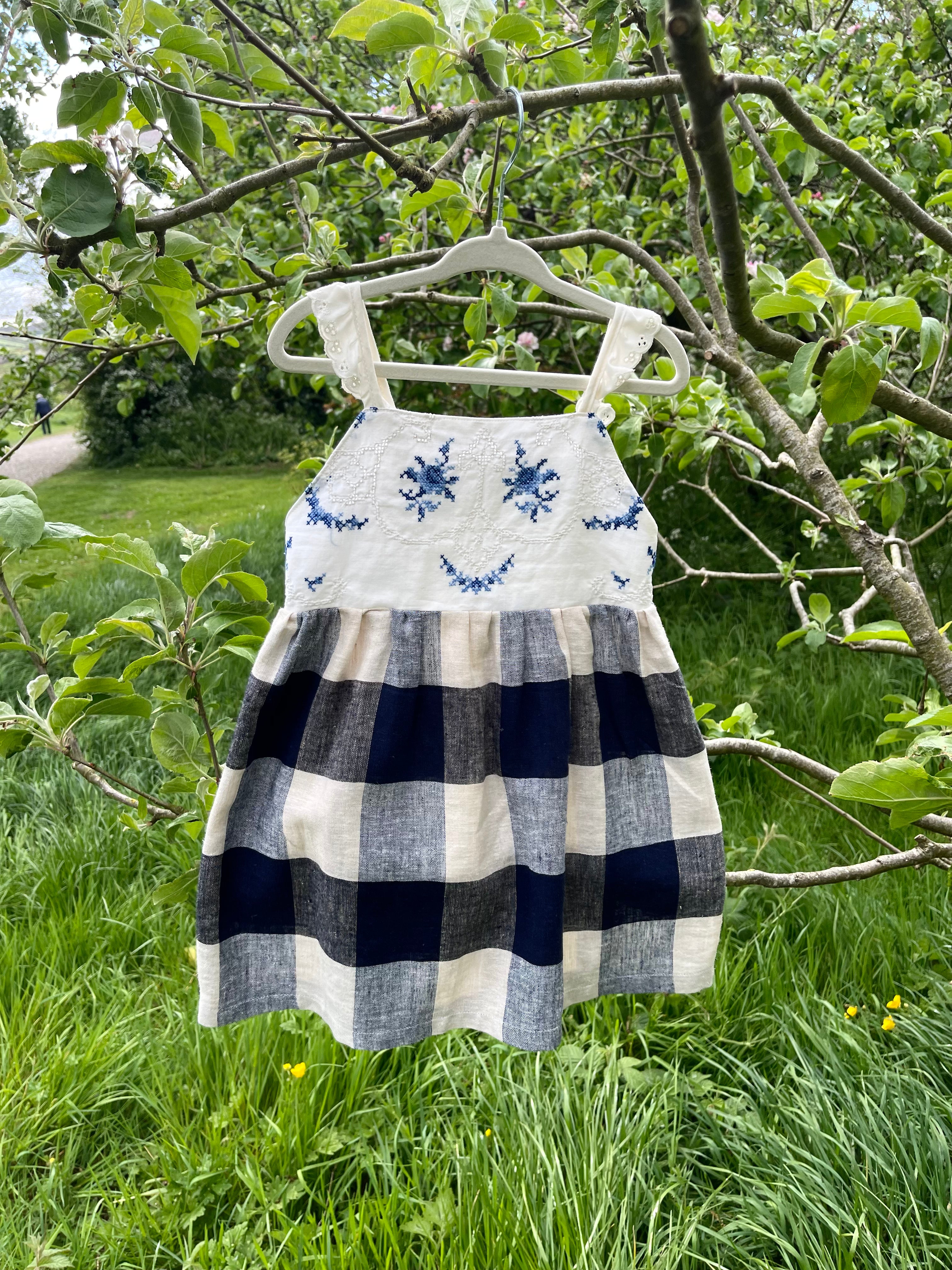 The Meadow Dress - Blue Cross-stitch 2-3 yrs